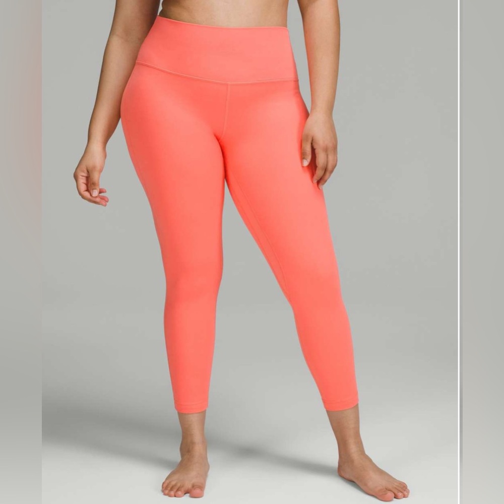 Lululemon Align High-Rise Pant 25"
Raspberry Cream size 12